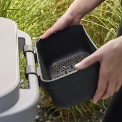 Genesis® EP-435W Gas Barbecue with Sear Zone and Side Burner